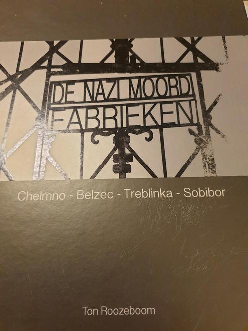 Ton Roozeboom - De Nazi moordfabrieken.  Holocaust, Livres, Guerre & Militaire, Utilisé, Autres sujets/thèmes, Deuxième Guerre mondiale