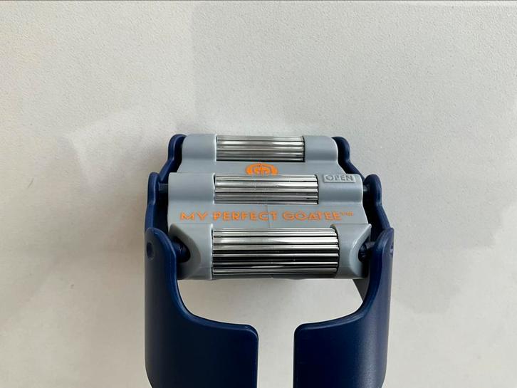 Nieuwe baardtrimmer, Handtassen en Accessoires, Uiterlijk | Gezichtsverzorging, Nieuw, Ophalen of Verzenden