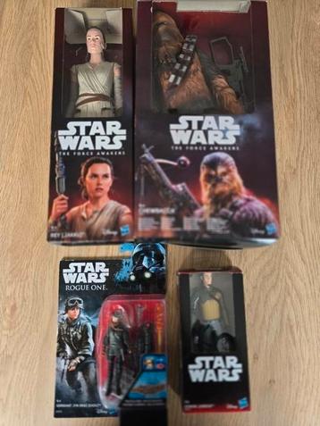 Lot 4 figurines Star Wars Hasbro comme neuve. beschikbaar voor biedingen