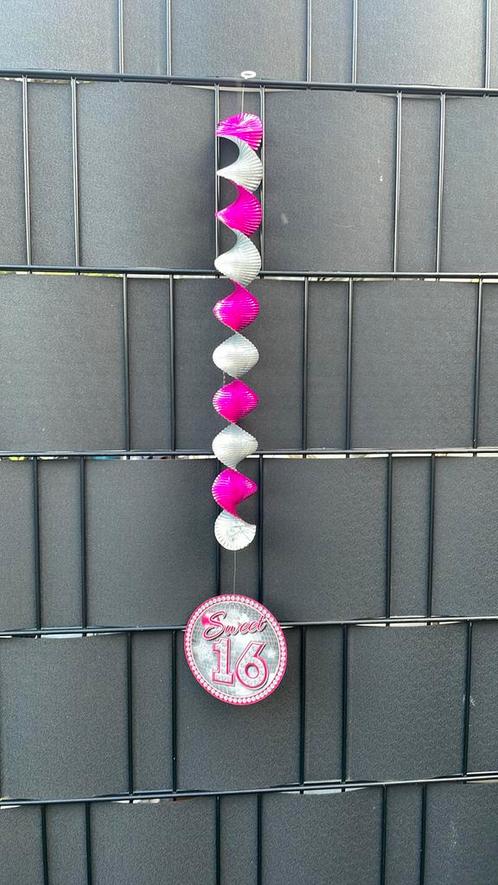 Sweet 16 party pakket, Hobby en Vrije tijd, Feestartikelen, Zo goed als nieuw, Feestartikel, Ophalen
