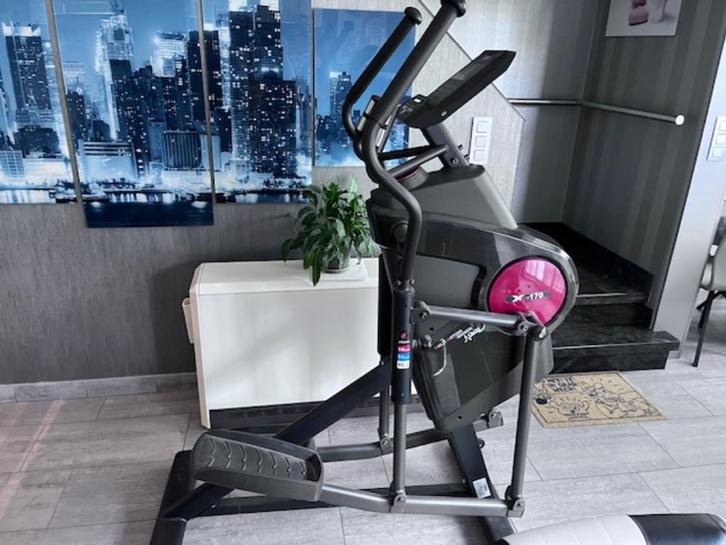 Multi Motion Trainer DKN - X170, Sport en Fitness, Fitnessapparatuur, Zo goed als nieuw, Overige typen, Benen, Overige materialen