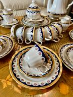 Service en porcelaine pour 12 personnes, Antiquités & Art, Antiquités | Services (vaisselle) complet
