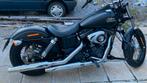 Zeer mooie Harley Street Bob , zwart mat . 2016 , 6000km, Motoren, Motoren | Harley-Davidson, 2 cilinders, 1690 cc, Chopper, Particulier