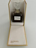 Vintage Perfume by Raphael Paris 1 fl oz, Ophalen of Verzenden, Gebruikt, Parfumfles