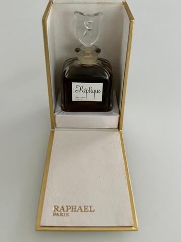 Parfum vintage de Raphael Paris 1 fl oz, Enlèvement ou Envoi, Utilisé, Bouteille de parfum