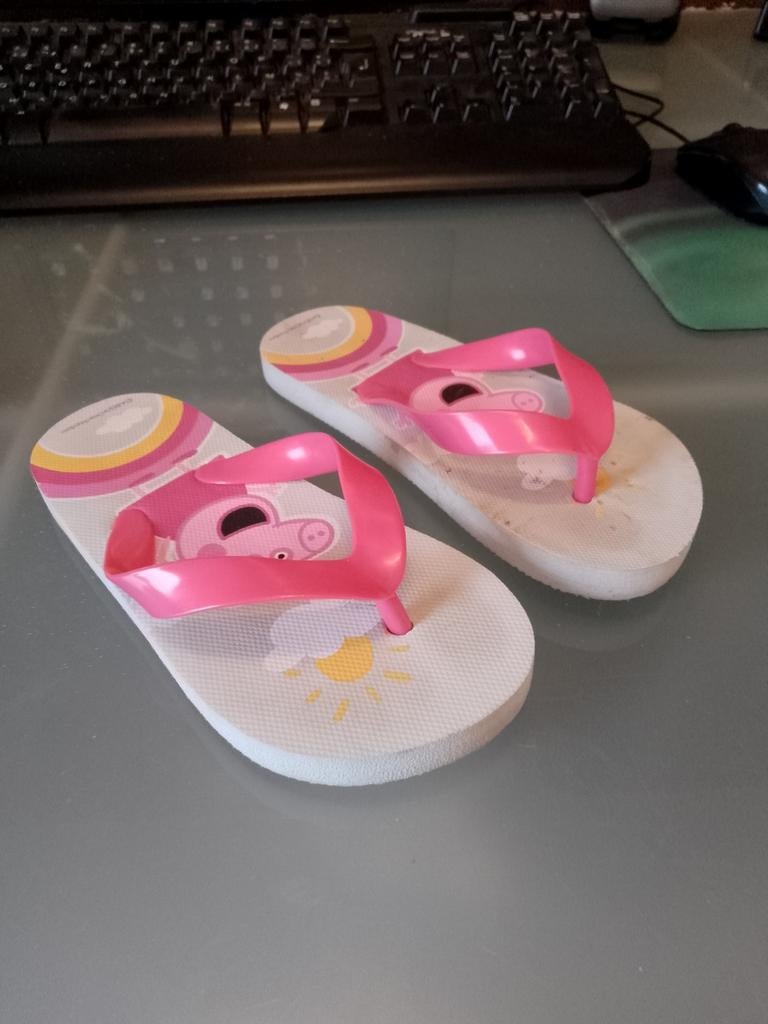 Teenslippers Peppa Pig maat 28/29, Enlèvement ou Envoi, Utilisé