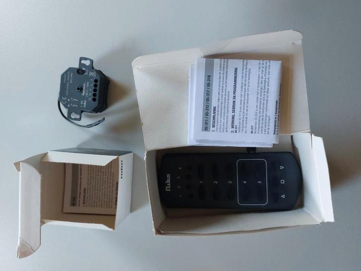 Niko easywave rf afstandsbediening rolluik switch, Doe-het-zelf en Bouw, Elektriciteit en Kabels, Zo goed als nieuw, Schakelaar