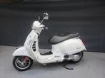 Vespa 300 gts super super propre 2890eur, Gebruikt, 300 cc, Ophalen of Verzenden, Benzine