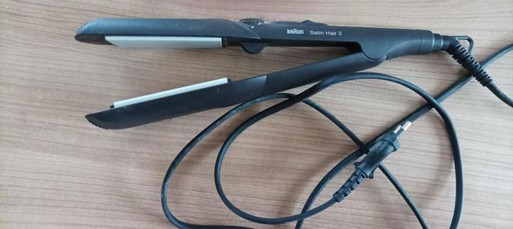fer à lisser Braun Satin Hair 3 - parfait état, Bijoux, Sacs & Beauté, Beauté | Soins des cheveux, Utilisé, Fer à friser ou Lisseur