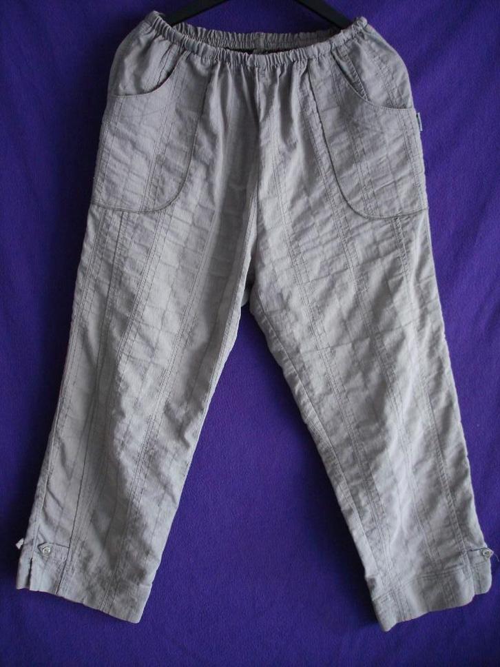 Mooie zomerbroek tot halfweg van het onderbeen licht taupe., Vêtements | Femmes, Culottes & Pantalons, Porté, Taille 38/40 (M)