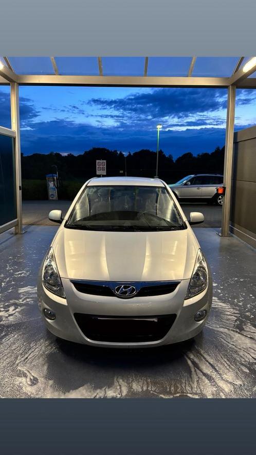 Hyundai i20 met keuring en carpass, Auto's, Hyundai, Particulier, i20, Airbags, Elektrische buitenspiegels, Electronic Stability Program (ESP)