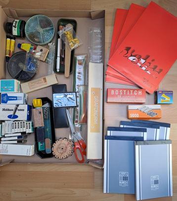 Lot de matériel de bureau divers beschikbaar voor biedingen