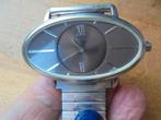 Ovale vintage RODANIA uurwerk  24125, werkt, Overige merken, Gebruikt, Staal, Polshorloge