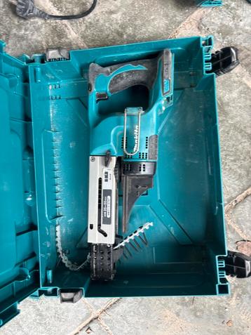 Makita visseuse à bande  beschikbaar voor biedingen