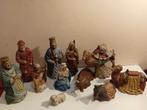 Ensemble de figurines pour crèche de Noël en porcelaine