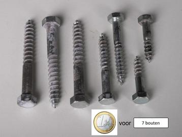 Schroeven, houtvijzen, draadschroeven. beschikbaar voor biedingen