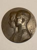 Koning Leopold III & Koningin Astrid (brons,70mm) Franstalig, Postzegels en Munten, Ophalen, Brons