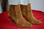 Vince Camuto - Bruine Suède Leren Enkellaarsjes - Dames - 40, Vince Camuto, Bruin, Lage of Enkellaarzen, Ophalen of Verzenden