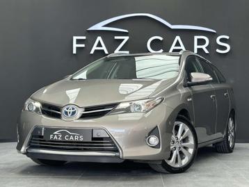 Toyota Auris SW HEV 1.8i HSD * 1ER PROP + CUIR + GPS + CAMER beschikbaar voor biedingen