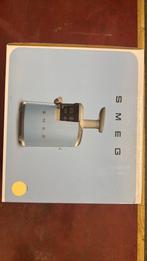 Presse-agrumes lent Smeg SJF01CREU, Electroménager, Extracteurs de jus, Enlèvement ou Envoi, Presse-agrumes lent