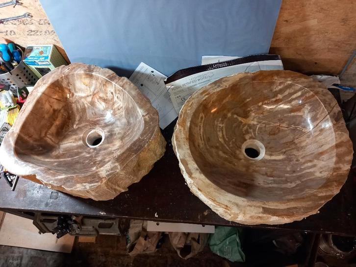 Vasque / evier en bois pétrifié Differnz diam 39/44 cm, Bricolage & Construction, Sanitaire, Neuf, Lavabo, Enlèvement