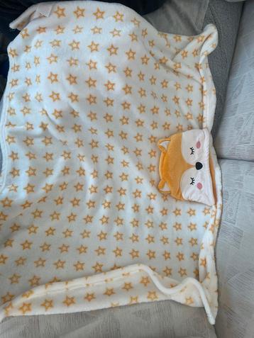 2 baby blankets and 2 baby bed protectors  beschikbaar voor biedingen