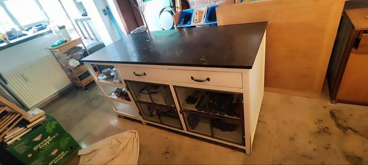 Grand ilot central cuisine, Maison & Meubles, Cuisine | Éléments de cuisine, Utilisé, Crème