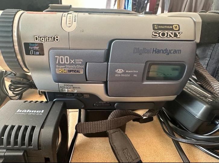 Caméra vidéo Sony DCR-TRV325E digital8 Hi8 Video8, TV, Hi-fi & Vidéo, Caméscopes numériques, Comme neuf, Caméra, Sony, Enlèvement ou Envoi
