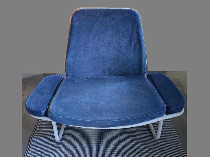 Blauwe comfortabele zetel - 120 cm breed, Huis en Inrichting, Zetels | Zetels, Minder dan 150 cm, Minder dan 75 cm, Metaal, Stof