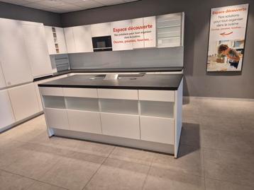 Keukenmeubilair beschikbaar voor biedingen