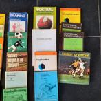 Voetbalboeken , cursussen , trainingsmethodes ..., Boeken, Sportboeken, Ophalen of Verzenden, Zo goed als nieuw