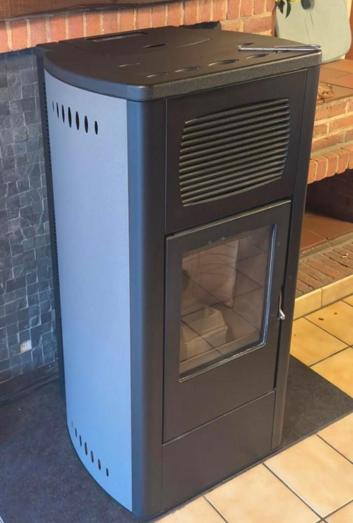 Pelletkachel MCZ/RED Primula Multi Air 11 kw, Maison & Meubles, Poêles, Comme neuf, Enlèvement