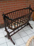 Wieg in beuk: bruikbare antiek, Enlèvement