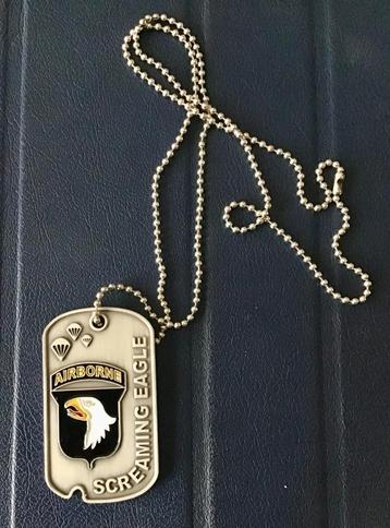 Dog tag us beschikbaar voor biedingen