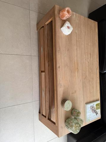 Salontafel  beschikbaar voor biedingen