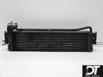 Oliekoeler BMW M5 E60 S85 V10 S85B50 17222282499, Enlèvement ou Envoi, Utilisé, BMW, BMW