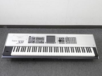 Roland Fantom X8 beschikbaar voor biedingen