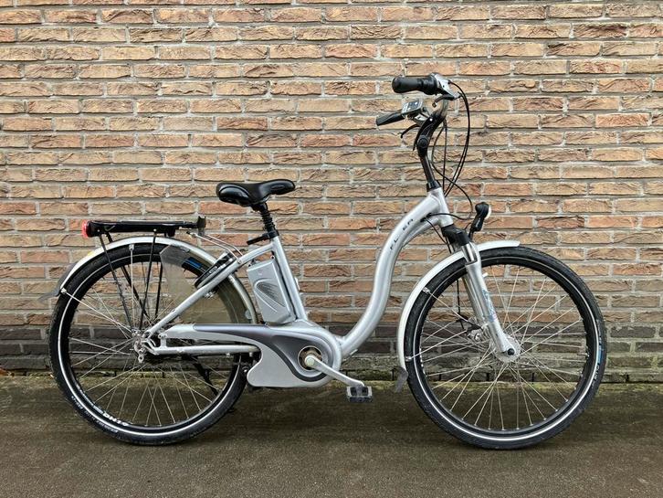 Flyer elektrische damesfiets in topstaat, Fietsen en Brommers, Elektrische fietsen, Ophalen