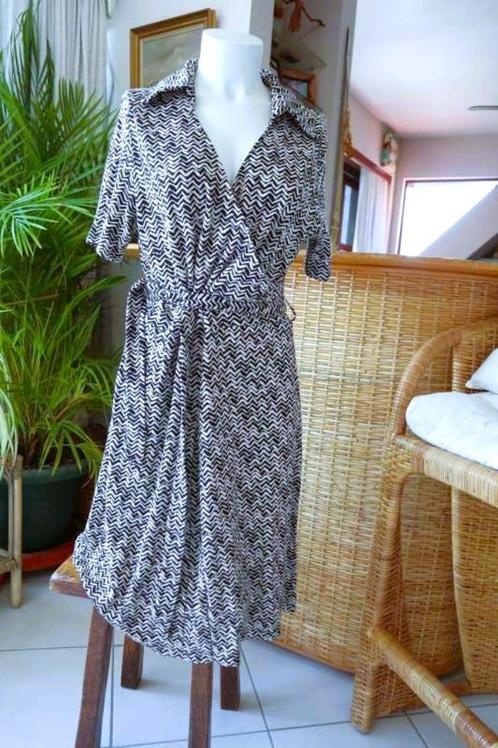 zwart wit creatief leuke jurk, Kleding | Dames, Jurken, Maat 42/44 (L), Wit, Onder de knie, Ophalen of Verzenden