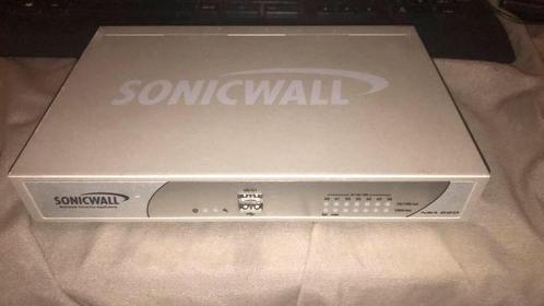 SonicWall nsa220 APL24-08E, Informatique & Logiciels, Routeurs & Modems, Comme neuf, Routeur, Enlèvement ou Envoi