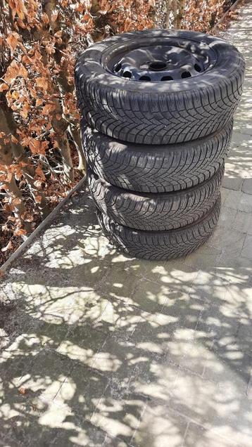 4 bridgestone winterbanden met velg 195 65 15 beschikbaar voor biedingen