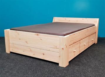 Stevig massief houten bed met 3 of 6 laden beschikbaar voor biedingen