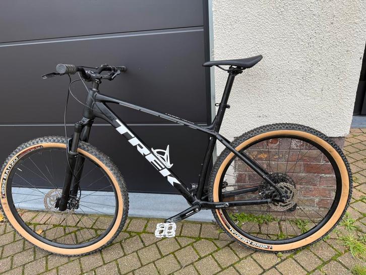 Trek X-Caliber 8 (2020) XXL 29″ – zwart wit, Fietsen en Brommers, Fietsen | Mountainbikes en ATB, Trek, Hardtail, Ophalen