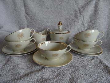 Koffieservies Belgisch porselein "De Baudour" beschikbaar voor biedingen