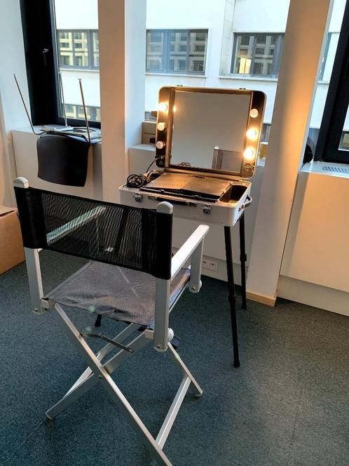 Make Up Tafel en klapstoel, Bijoux, Sacs & Beauté, Beauté | Cosmétiques & Maquillage, Comme neuf, Accessoires, Tout le visage