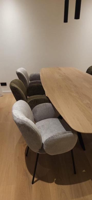  eetkamerstoelen + fauteuils van Goossens – NIEUW beschikbaar voor biedingen