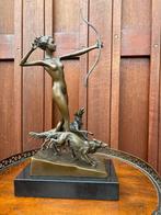 bronzen godin v jacht m 2 honden windhond jacht honden, Ophalen of Verzenden