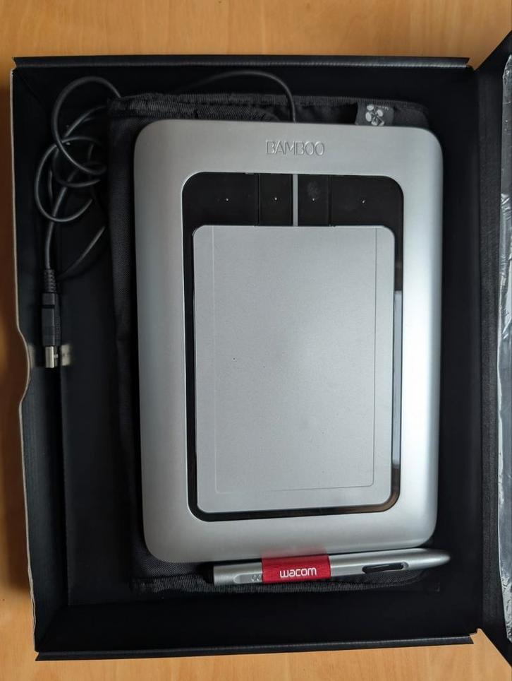 Wacom Bamboo, Informatique & Logiciels, Tablettes graphiques, Filaire, Multi-touch, Enlèvement