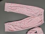 roze pyjama met tijgerprint, 134 -140, Ophalen of Verzenden, Zo goed als nieuw