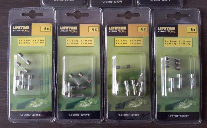Lot / partij glaszekeringen ( NIEUW ), Doe-het-zelf en Bouw, Elektriciteit en Kabels, Nieuw, Ophalen of Verzenden